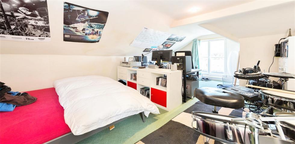 Modern South Hampstead Apartment Woodchurch Road, West Hampstead